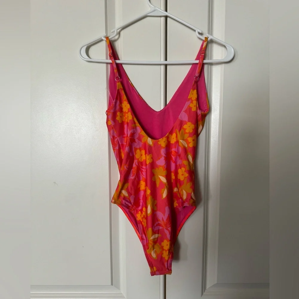 BNWOT Beach Riot Bathing Suit - Picture 2 of 5